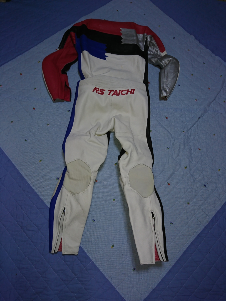 RSタイチ レーシングスーツ