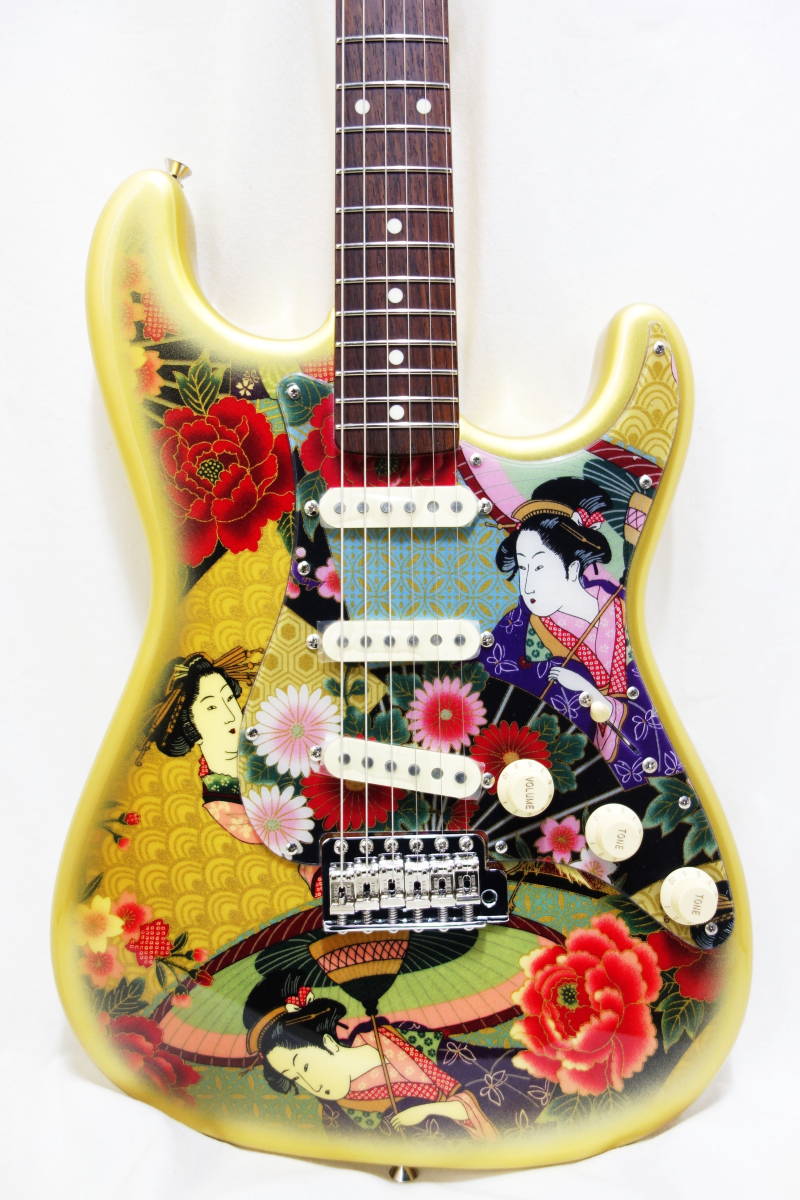 ☆激レア！Fender Japan ストラト 「ST62-SPL JGD」 豪華絢爛 和柄