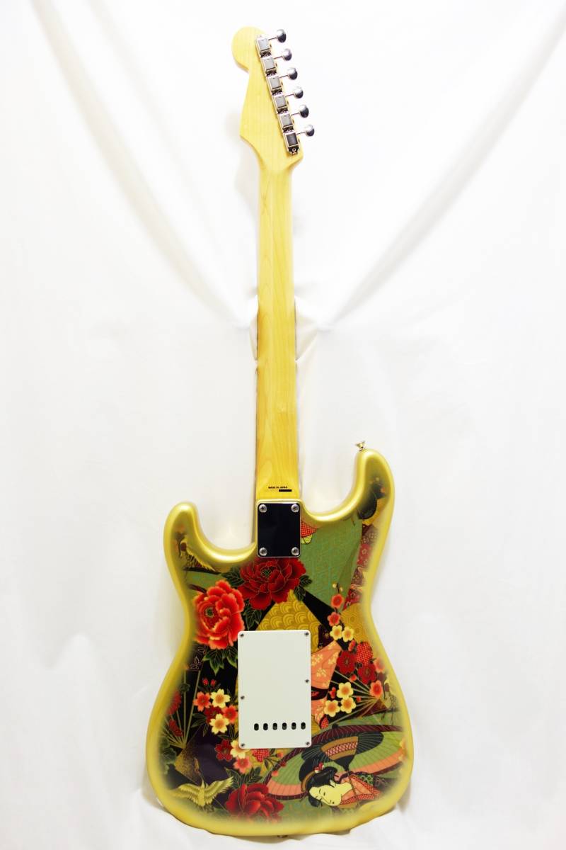 ☆激レア！Fender Japan ストラト 「ST62-SPL JGD」 豪華絢爛 和柄