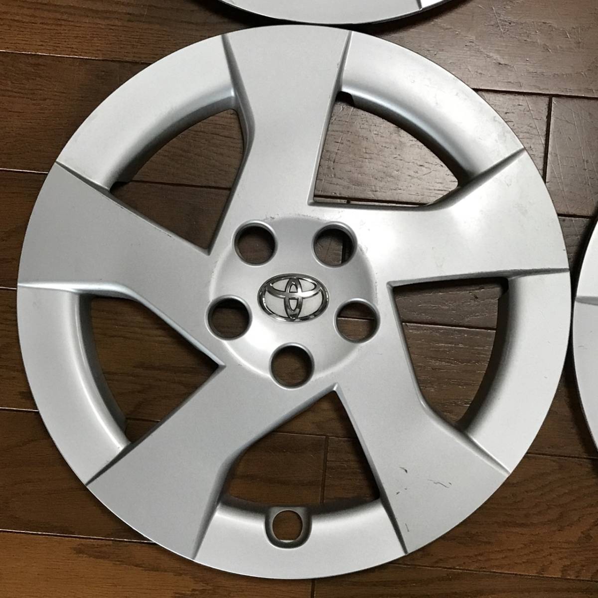 純正 トヨタ プリウス 前期 15インチ ホイールキャップ ホイール