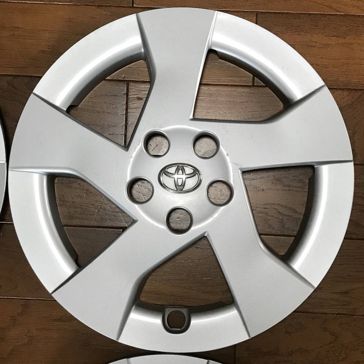 純正 トヨタ プリウス 前期 15インチ ホイールキャップ ホイール 