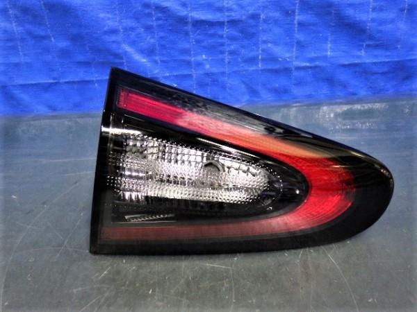 K1082 シエンタ NSP170G 左テール （内） LED 52-286 美品 NHP170 NCP175
