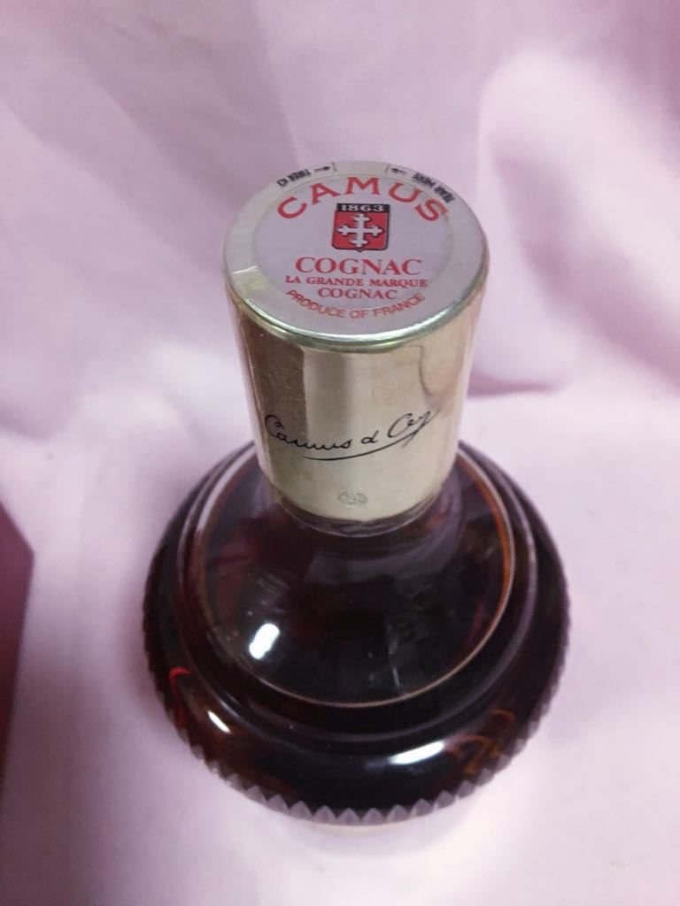未開栓 カミュ シルバートップ バカラボトル 700ml 希少品！CAMUS