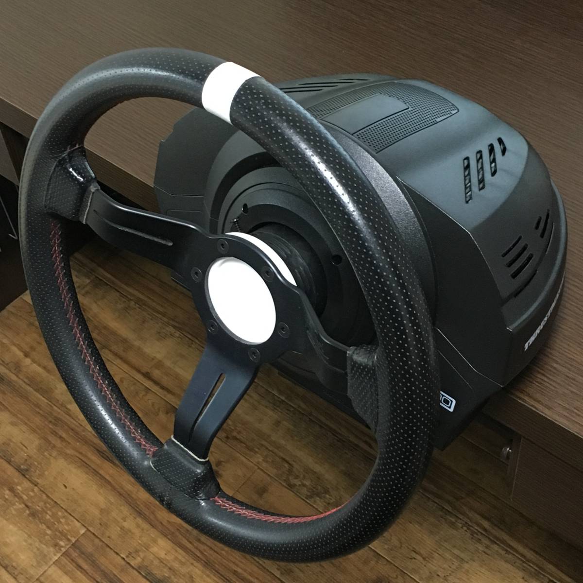 スラストマスター 実車ステアリングアダプター】Thrustmaster T300RS 