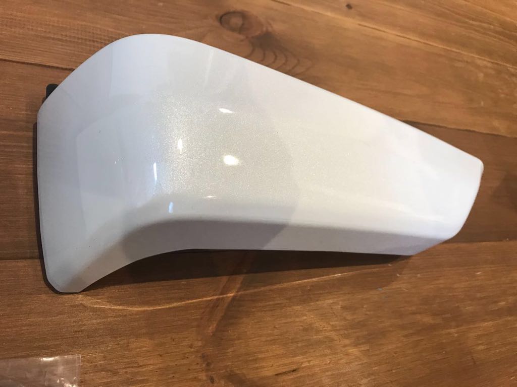 ダイハツ タントカスタム 純正 オプション リヤ マッドガード 新品