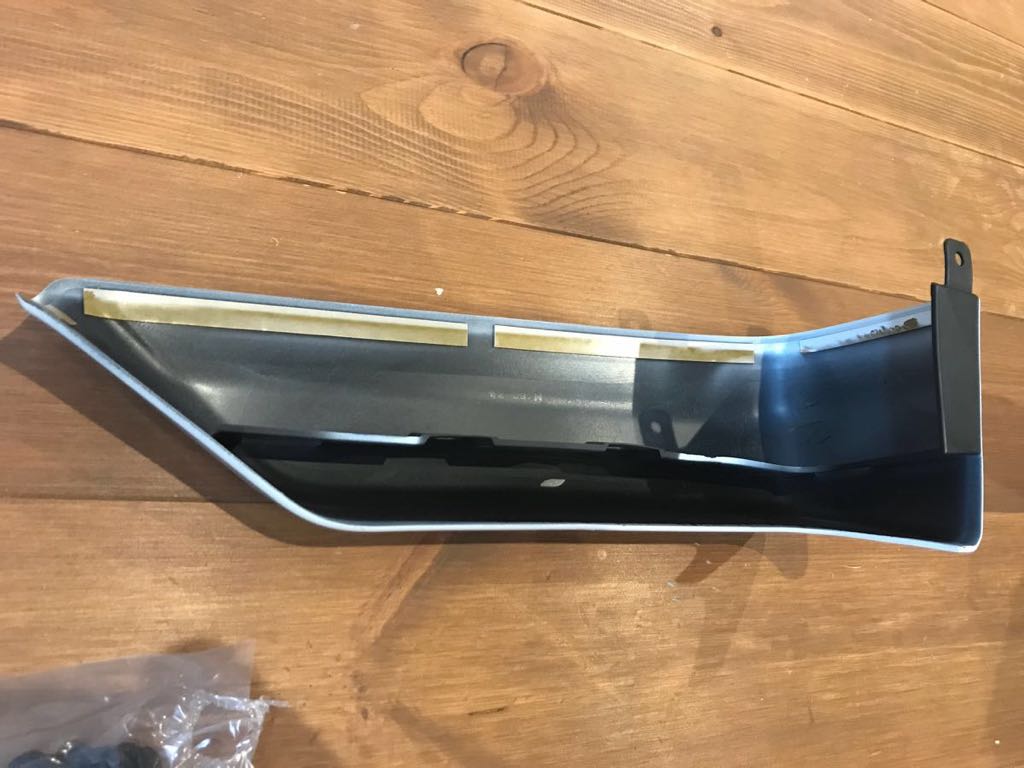 ダイハツ タントカスタム 純正 オプション リヤ マッドガード 新品
