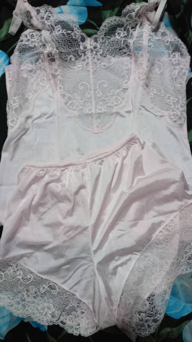 【正規品，お得】 レトロ キャミ&フレアーパンティ シャルレ ナイロン100％ 日本製(Mサイズ)｜売買されたオークション情報、yahooの商品情報をアーカイブ公開 - オークファン Mサイズ