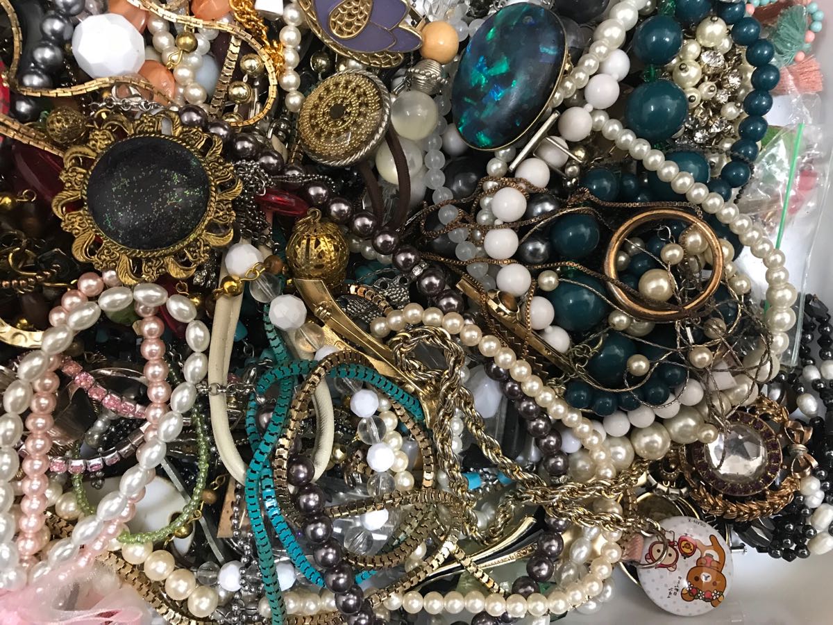 ジャンク 大量 アクセサリー アクセサリー大量まとめ売り - まとめて 