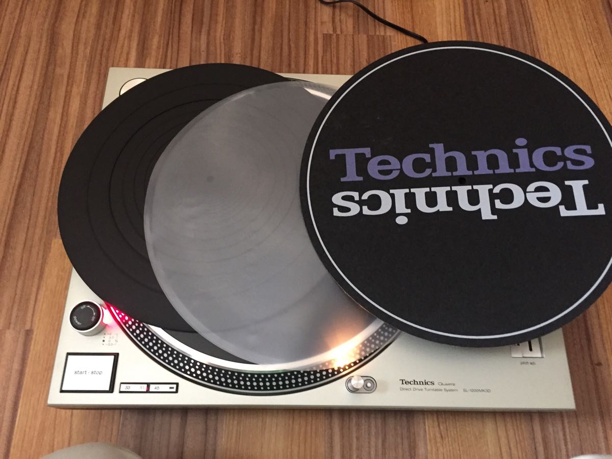 Technics SL-1200MK3D 針付き Technics SL-1200MK3D テクニクス