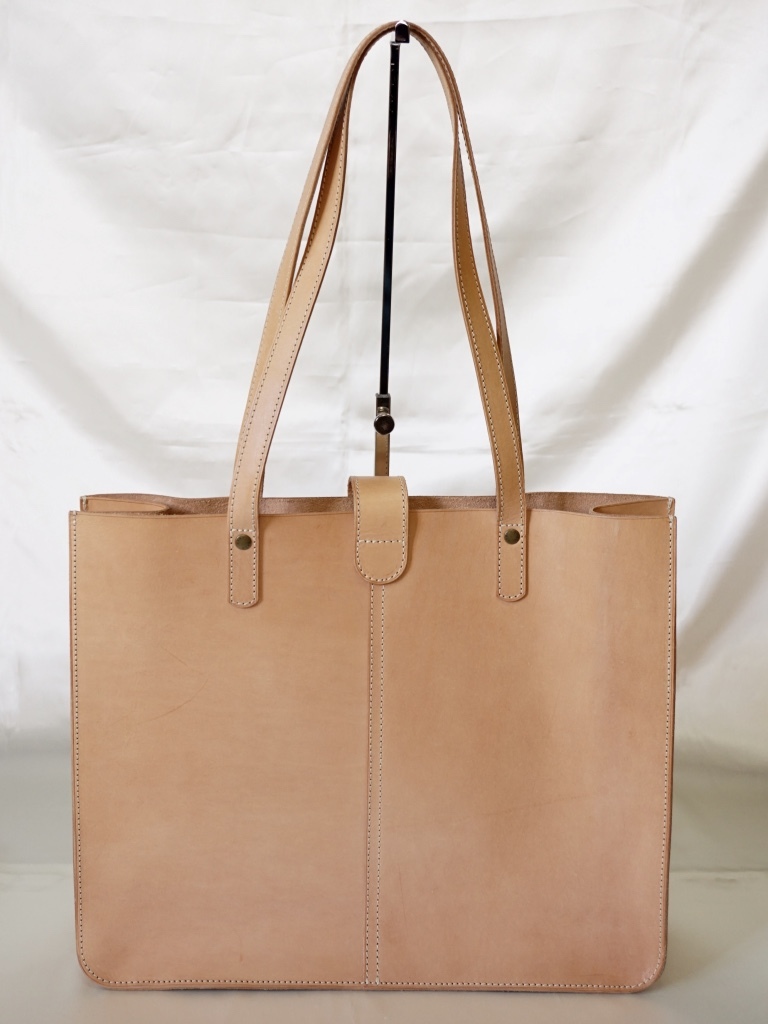 BREE ベージュ レザー トートバッグ（BREE(ブリー) / トートバッグ  