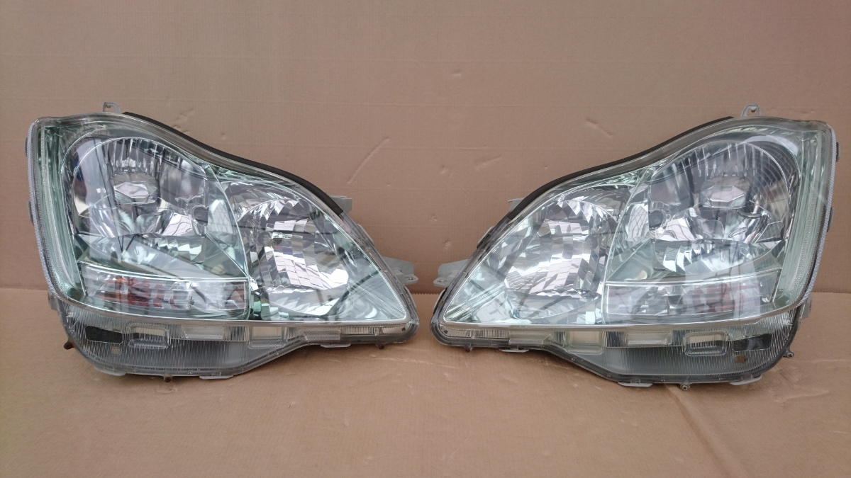 管u300615-0102 トヨタ 18 クラウン 前期 純正 HID ヘッドライト 左右