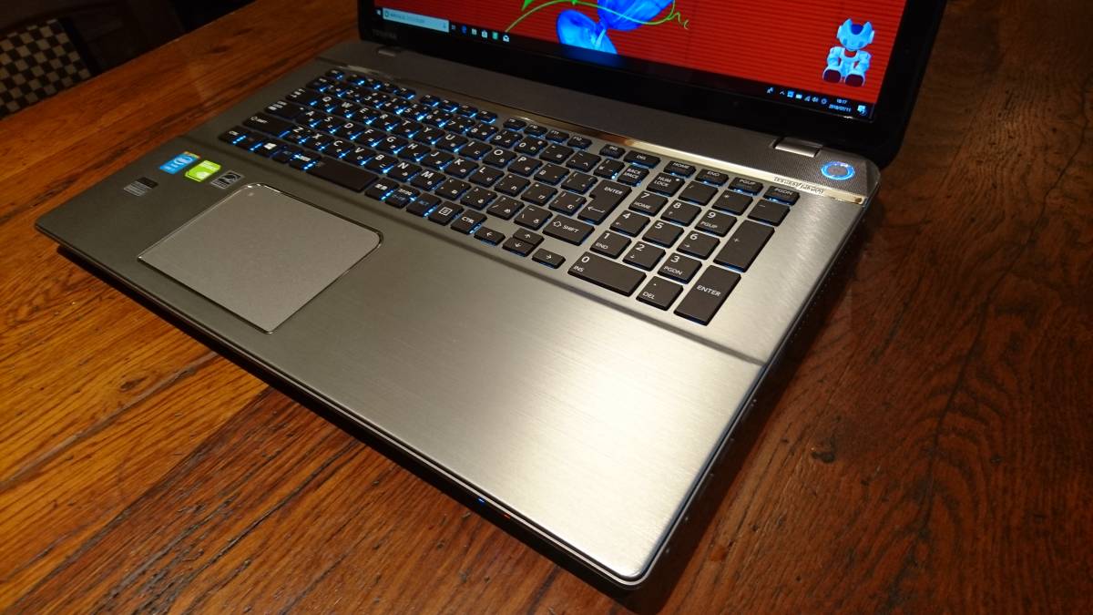 東芝】T553 高速i7 SSD256GB 16GB ホワイト ノートPC 【公式通販】