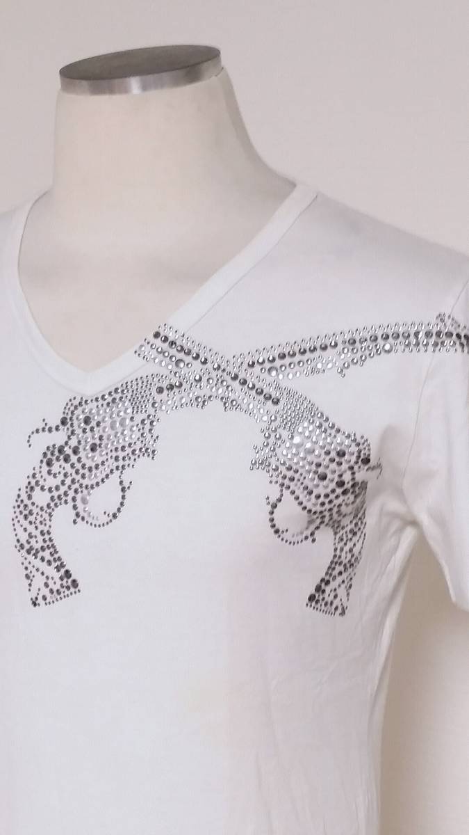  SHOP別注品30450円roarロアー銃身スワロフスキー特大フロントトライバル二丁拳銃VネックストレッチTシャツ日本製スワロピストルクロスガン(ロアー)｜売買されたオークション情報、yahooの商品 ロアー