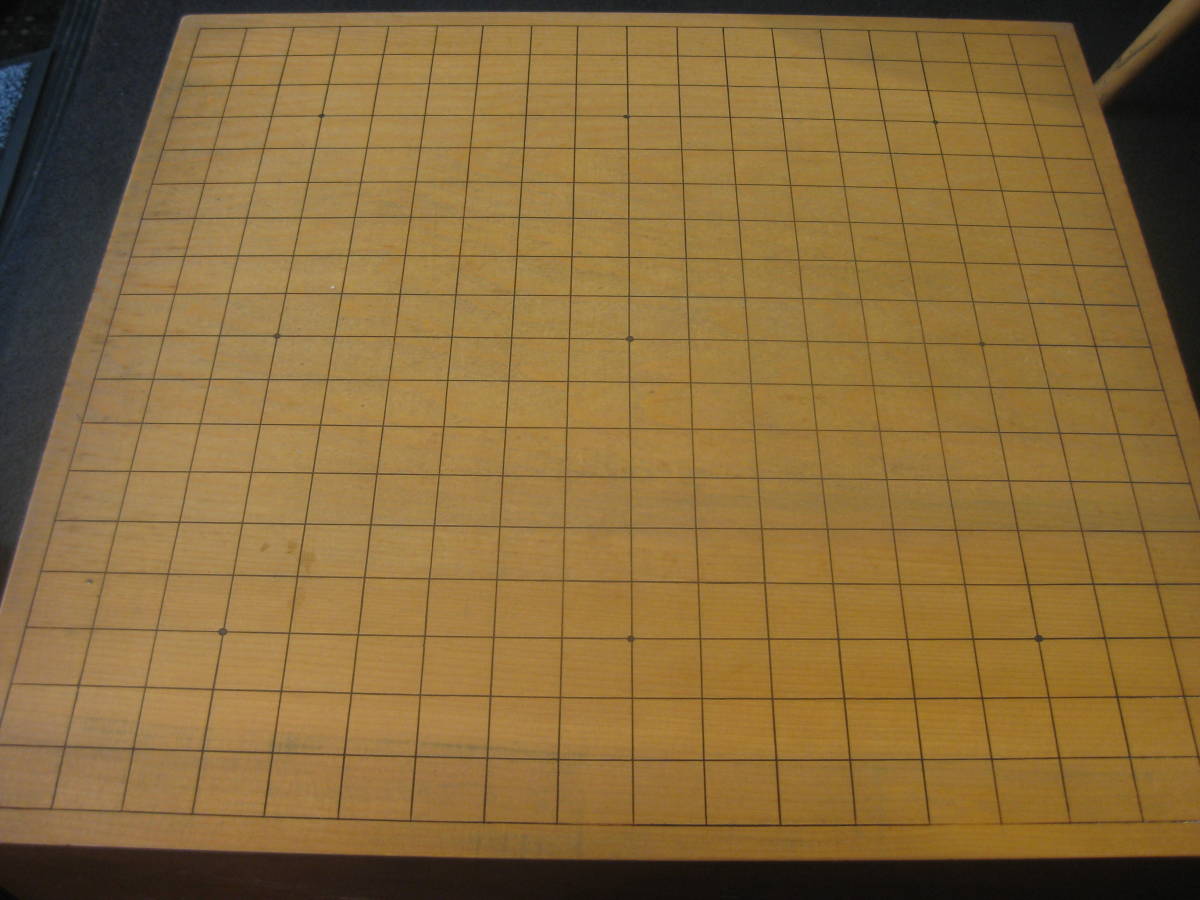 高級囲碁盤 【1円～中古品】囲碁 囲碁盤 木製カバー 碁石 松竹梅柄蒔絵