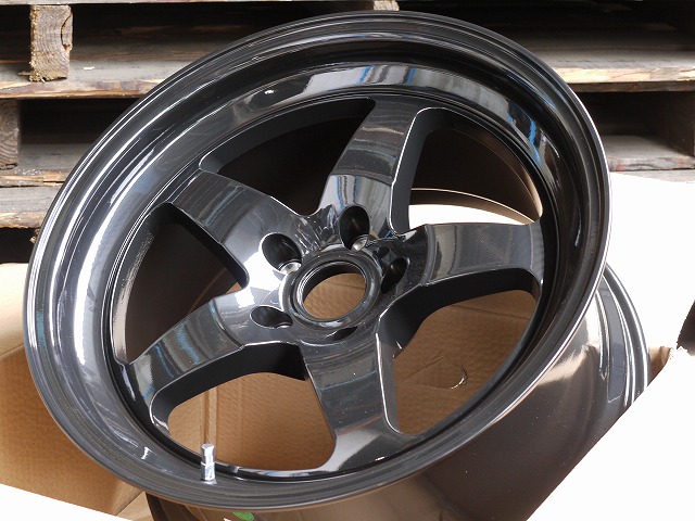 新品 18インチ(R/T-S 9.5J +18) 4本セット ドリフト/ヘラフラ 新品 18インチ(R/T-S 9.5J +18) 4本セット ドリフト/ヘラフラ