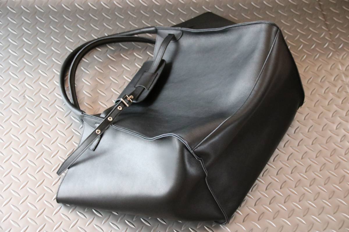 売切り値下げレア希少完売!!【最新作】入荷 / CELINE / Big Bag ビッグ 