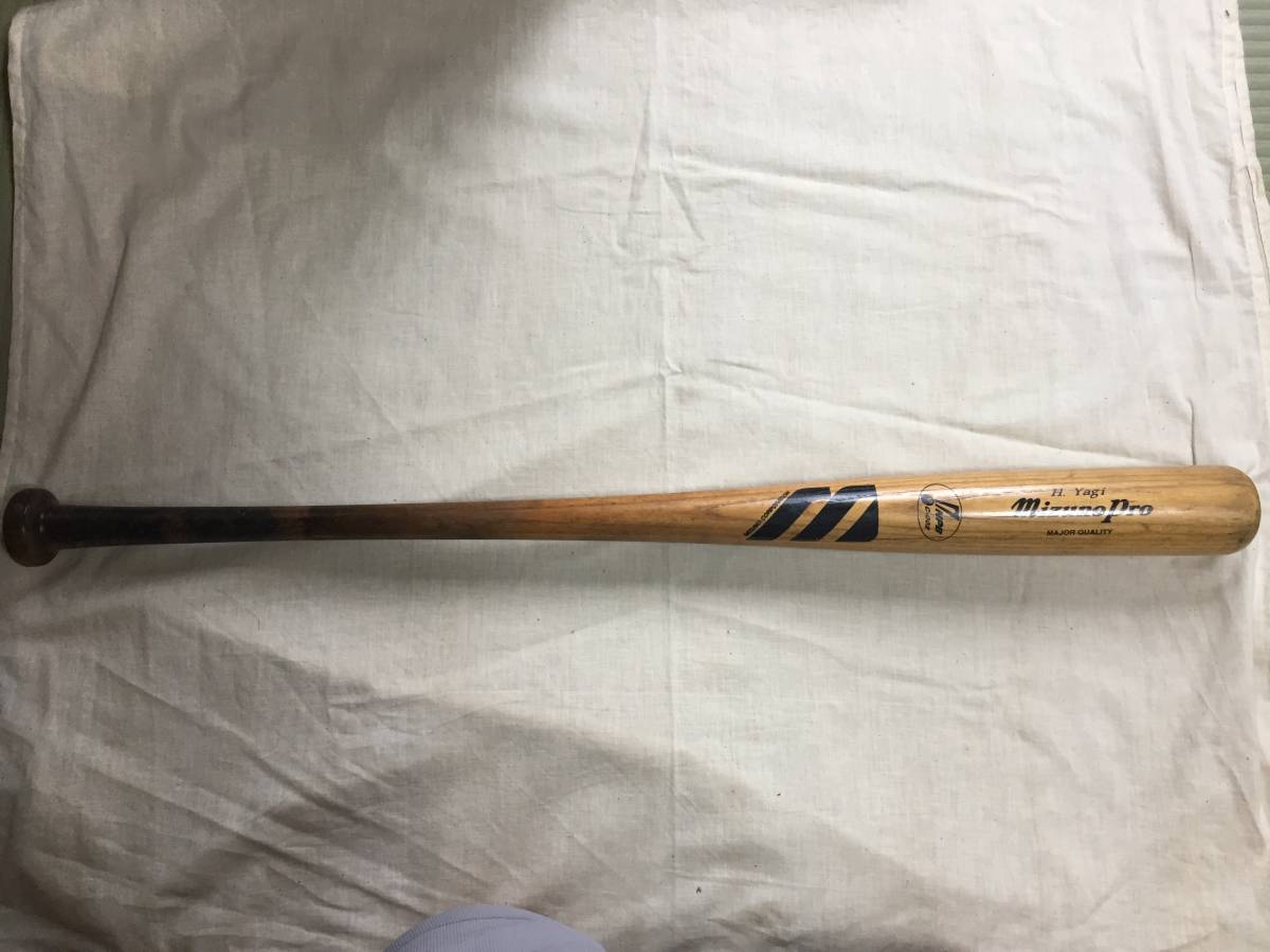 阪神タイガース 3 八木裕選手 直筆サイン入り 実使用 バット 支給品