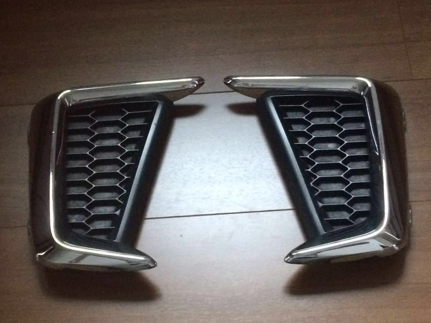 フリードハイブリッド GP3 メッキフロントコーナーバンパーガーニッシュ 左右中古