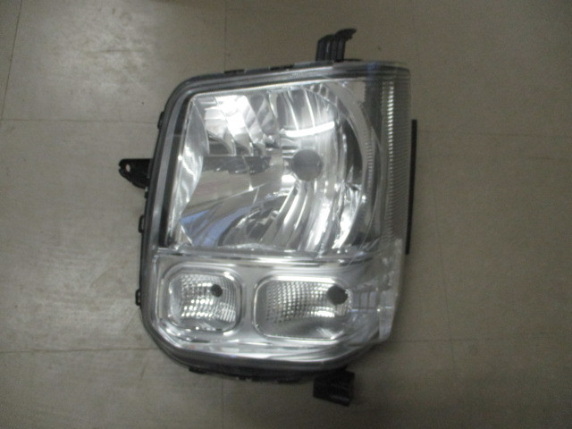 平成29年式　DA17V エブリー　純正ヘッドライトユニット　左　中古 ○エブリィDA17V ○左ヘッドライト○中古○ エブリィ DA17V 左