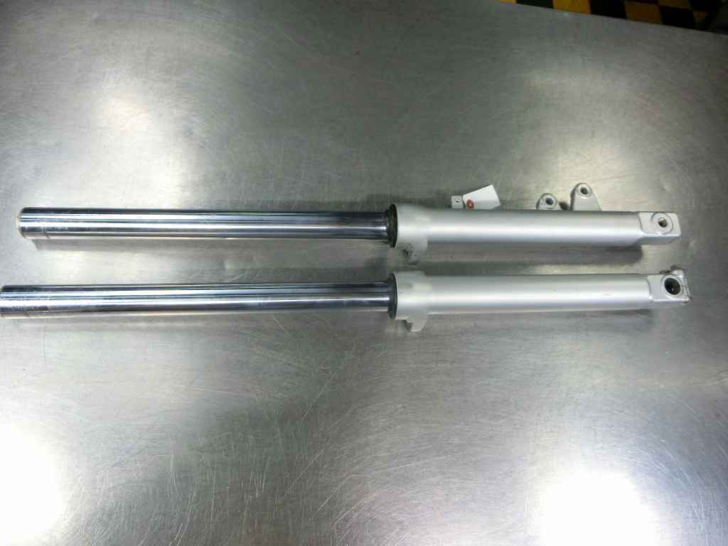 GSX250Sカタナ フロントフォーク左右セット、37mm☆刀250、GJ76A