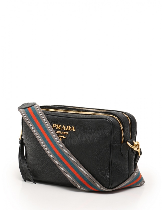 ◇良品◇本物◇FENDI フェンディ バッグ ズッカ ショルダーバッグ