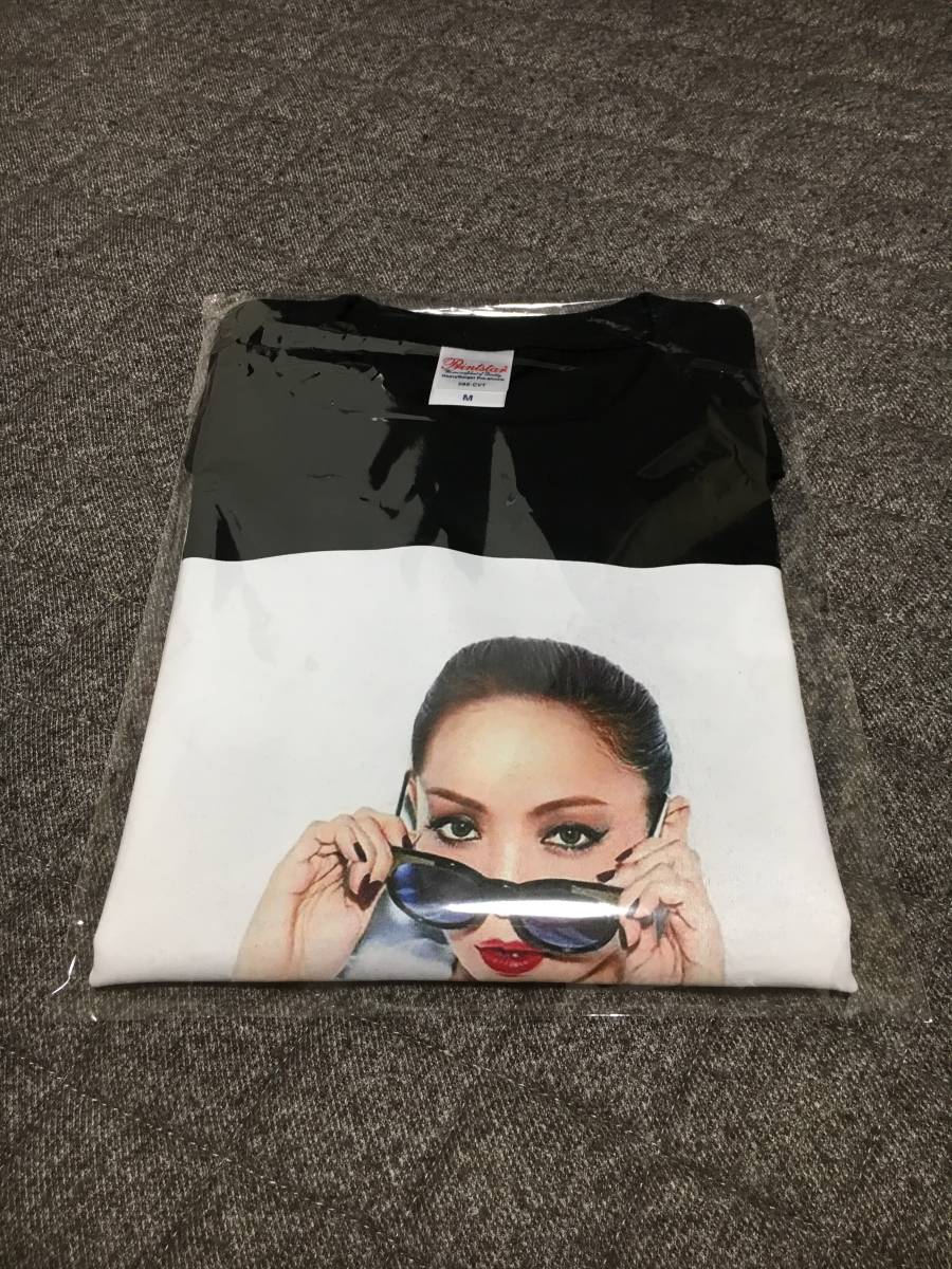 非売品　安室奈美恵　シャツ　uncontrolled 当選品 安室奈美恵 WWD JAPAN表紙 オリジナルTシャツ☆M 安室奈美恵 WWD JAPAN