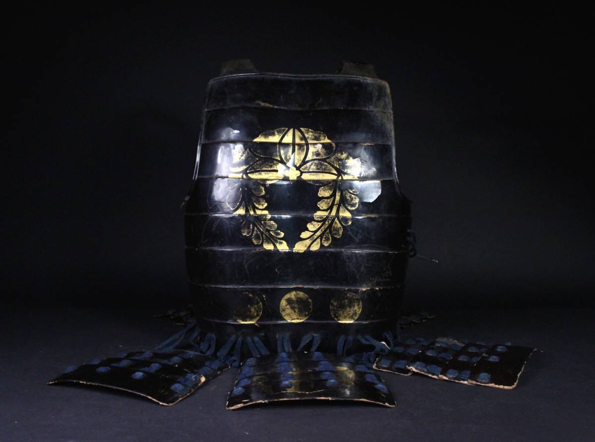 佩楯 時代物 武具 骨董 江戸時代 武具甲冑 佩楯 | BRAZZIL.COM