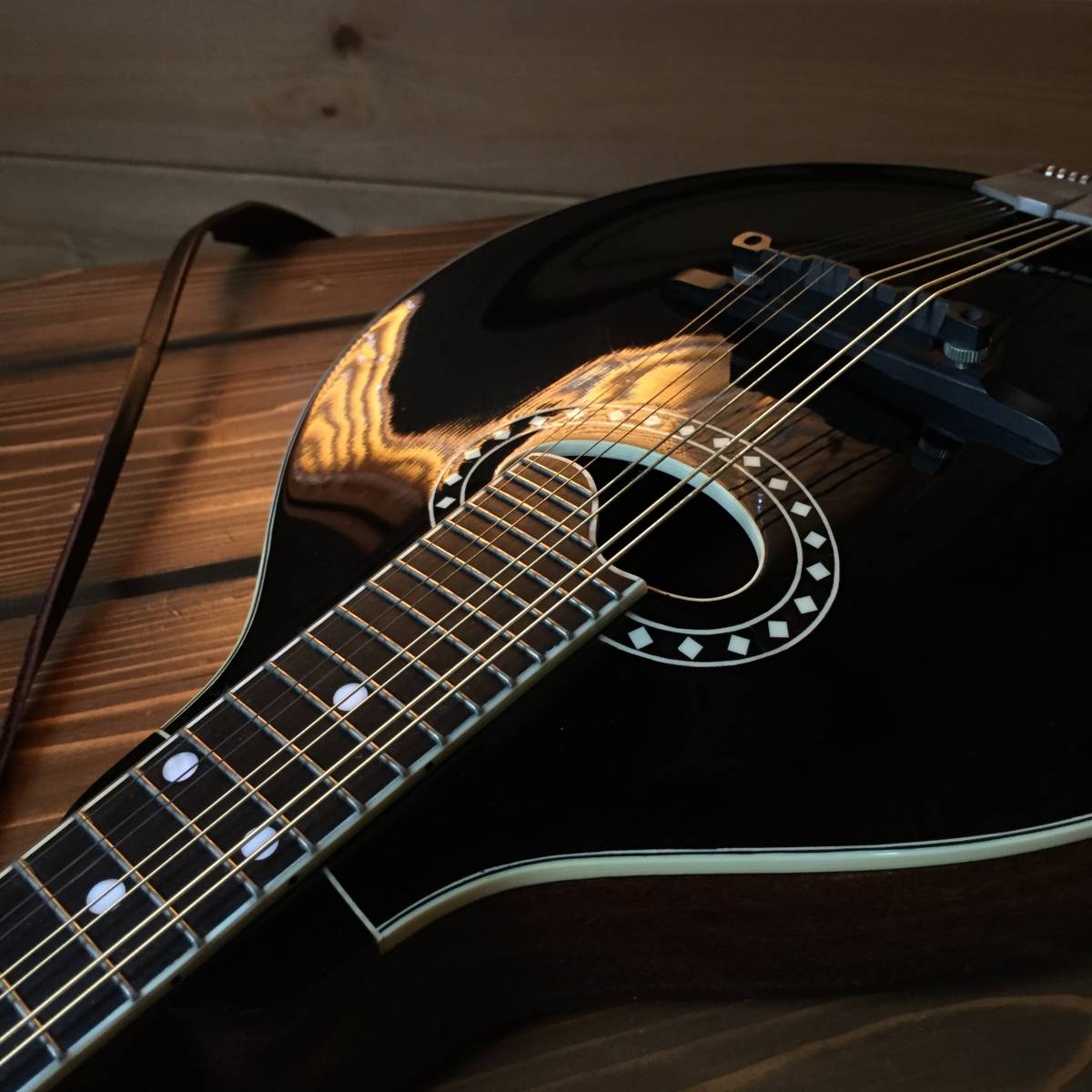 ◇EASTMAN / イーストマン・フラットマンドリン MD-404 ハードケース