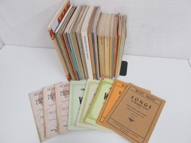 ○0.54 【ジャンク品 楽譜まとめて59冊 声楽・器楽ほか 洋書・和書