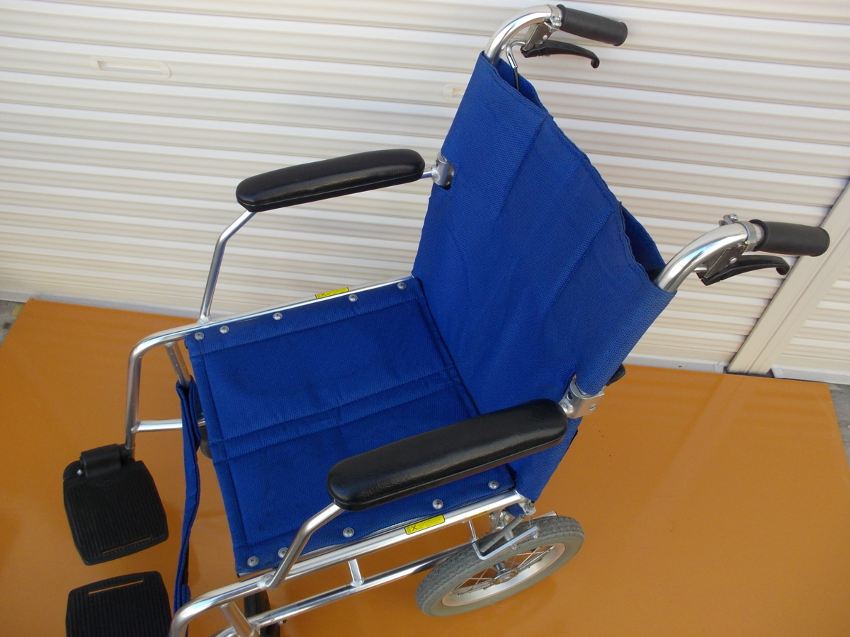 KS-1104-04 日進医療器 NAH-209 背折れ式・軽量コンパクトタイプ 介助