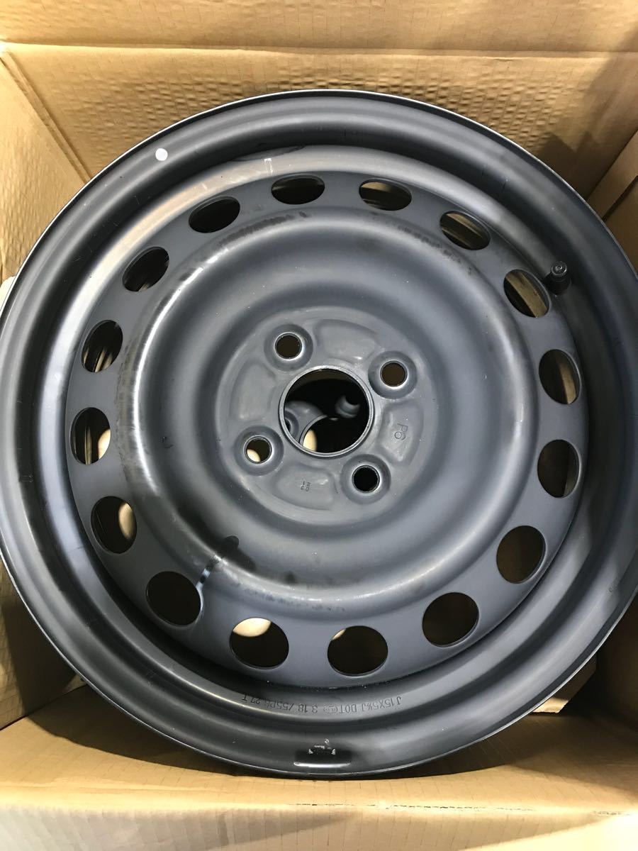 トヨタ 現行アクア 納車外し 純正ホイールキャップ 4枚セット 【公式通販】