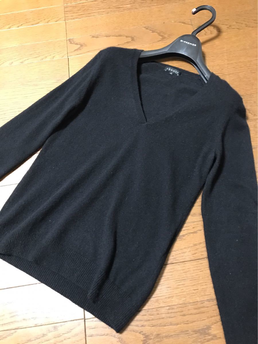 【最安値，新作登場】 セオリーカシミヤカシミア100%Vネックニットセーター黒サイズ2(セーター)｜売買されたオークション情報、yahooの商品情報をアーカイブ公開 - オークファン 女性用