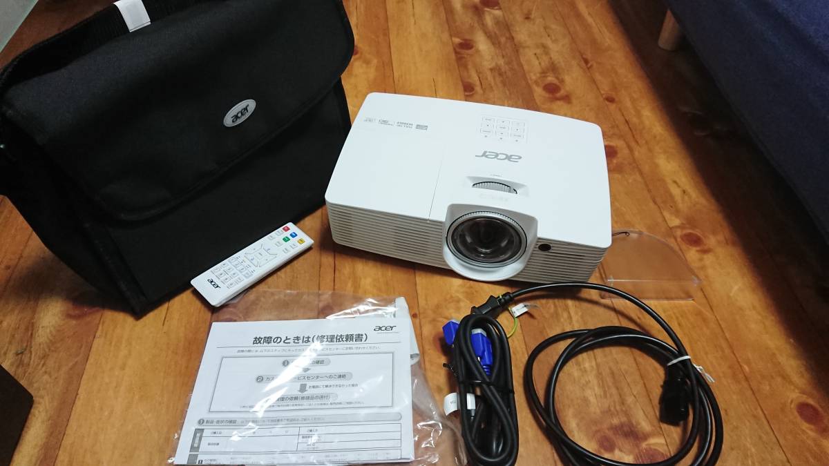 Acer プロジェクター H6517ST 短焦点フルHD1920 x 1080 /DLP方式