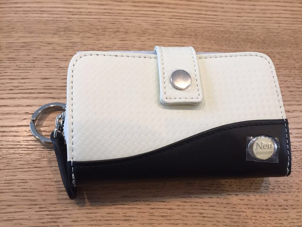 Neu Interesse ノイインテレッセ 箱入 小銭入付きキーケース キーケース 売買されたオークション情報 Yahooの商品情報をアーカイブ公開 オークファン Aucfan Com