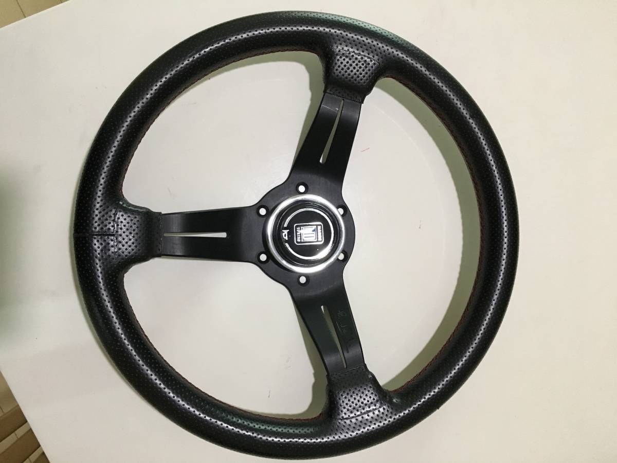 ナルディ 33パイ ディープ 中古 美品 ナルディ ステアリング ディープ 