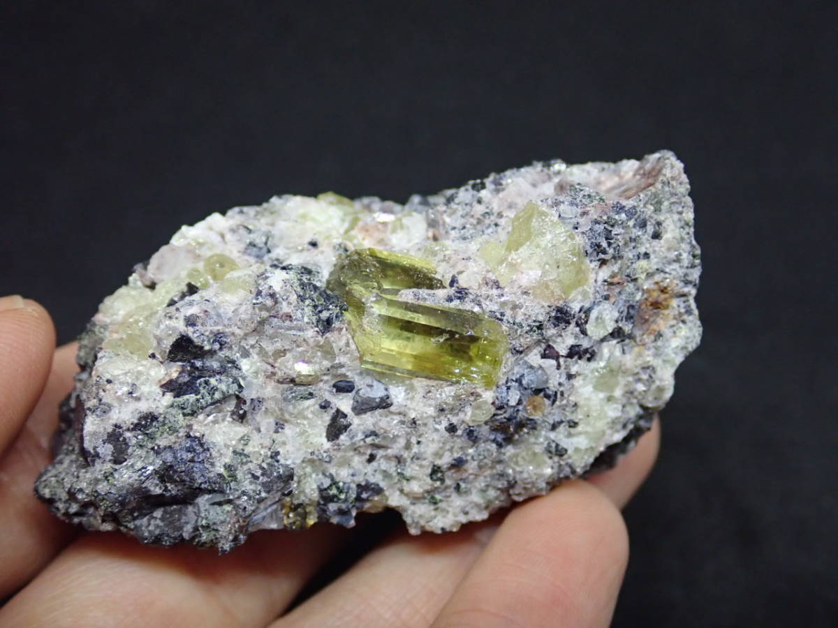 セレクト品ゴールドルチルクォーツ(スフィア)43.1ミリ 46mmAAA級天然