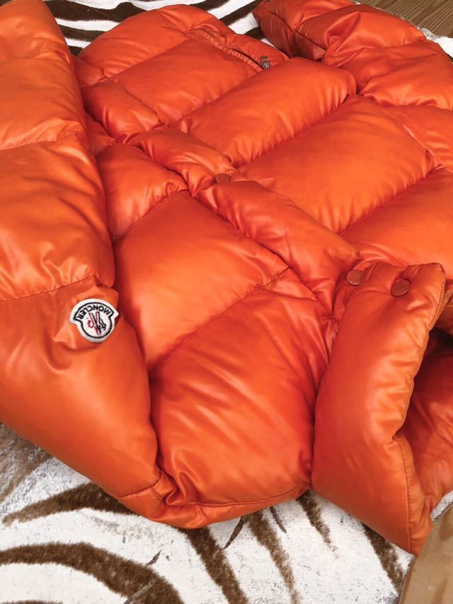 【新品，低価】 最落なし 第45弾 モンクレール ベニス MONCLER VENIS LAMPO社製ファスナー ワッペン付き ダウンジャケット オレンジ(3)｜売買されたオークション情報、yahooの商品情報をアーカイブ公開 - オークフ 男性用