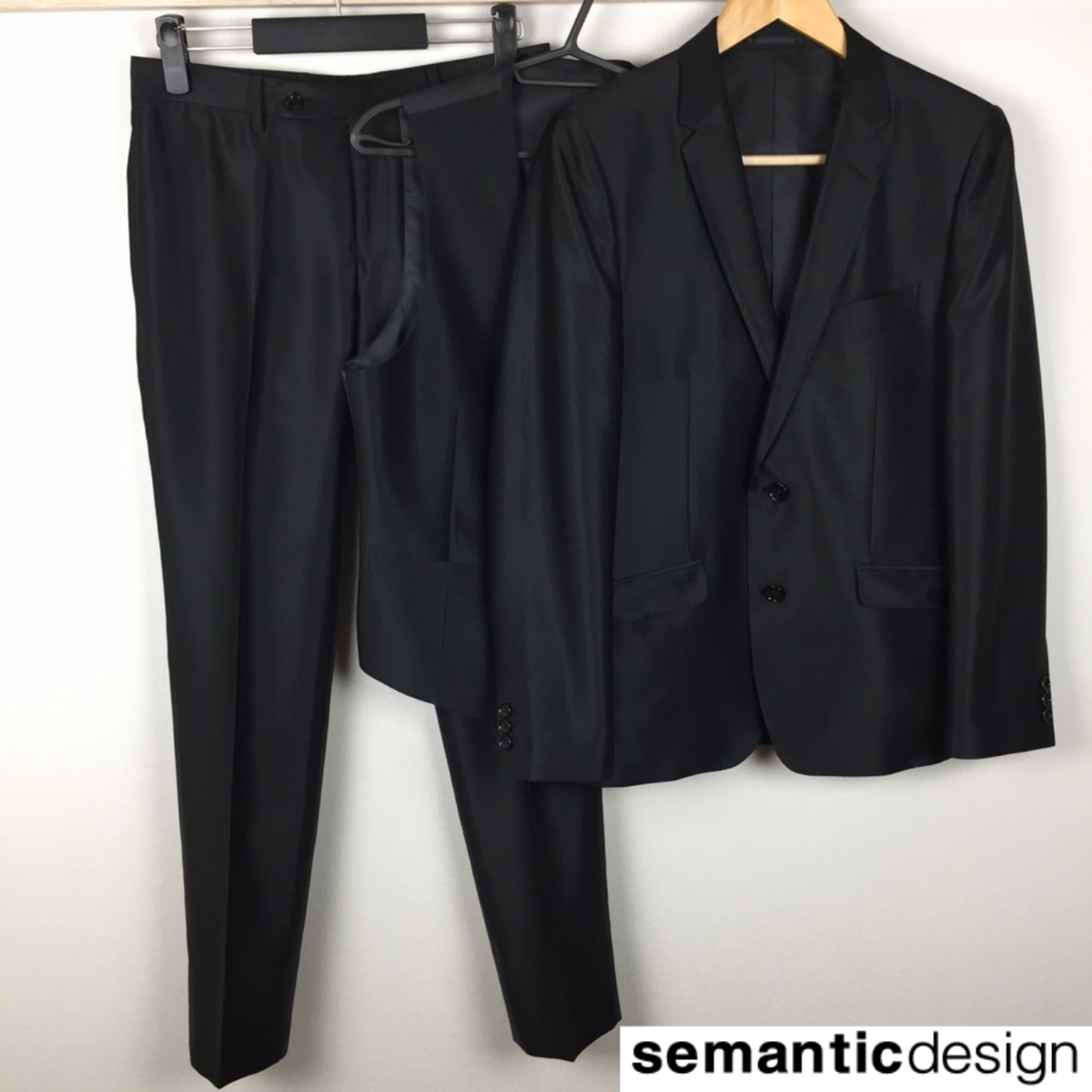 美品 セマンティックデザイン セットアップスーツ ブラック光沢 サイズ 