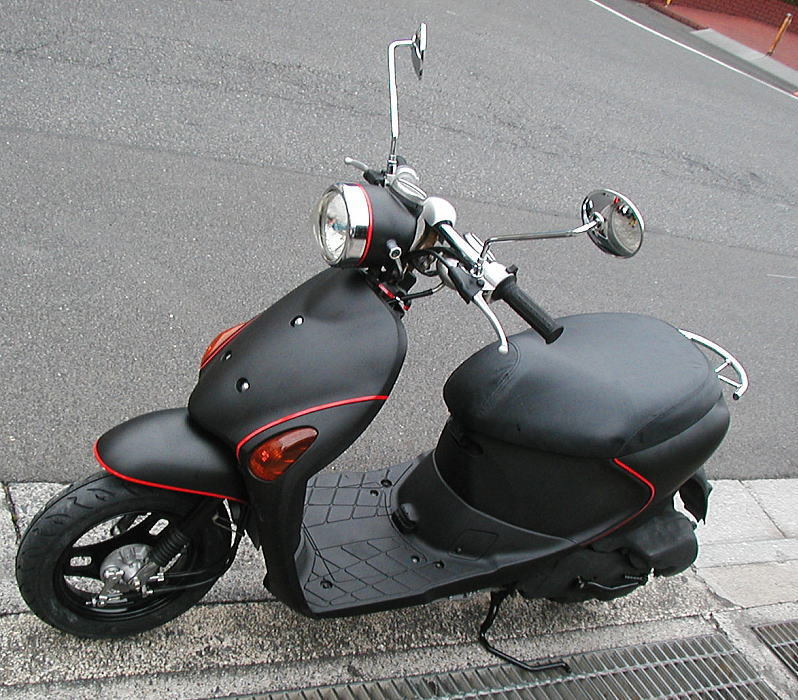 決定スズキ スズキ レッツ4・4サイクル （超美品 中古、艶消ブラック 