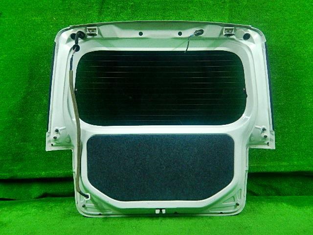 タントカスタムL375Sリアゲート/バックドア/品番67005-B2670/パールホワイトⅢW24