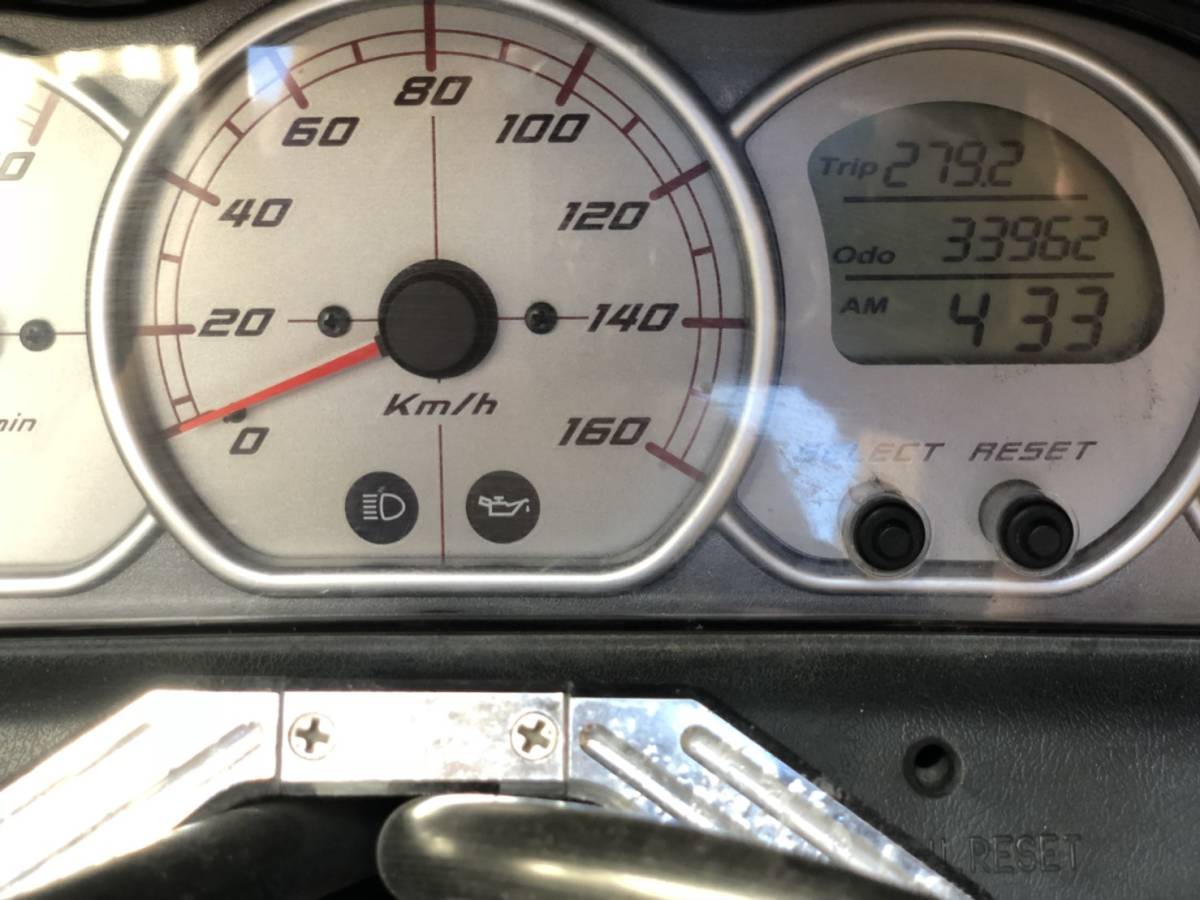 マジェスティ250C SG03J 純正メーター 48412キロ 5連メーター 銀 マジェスティ250C SG03J 純正メーター 48412キロ 5連メーター 銀