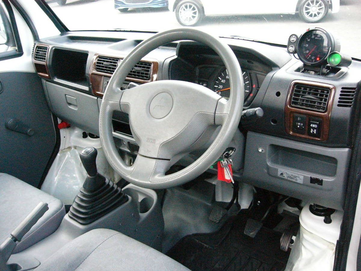 ミニキャブトラック 三菱 VX-SE 4WD の中古車詳細 ホワイト (88,247km