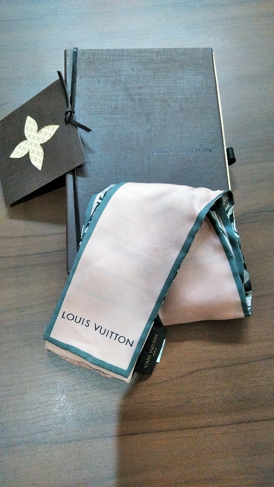 本物保証 希少 レア 超美品 ルイヴィトン LOUIS VUITTON バンドー
