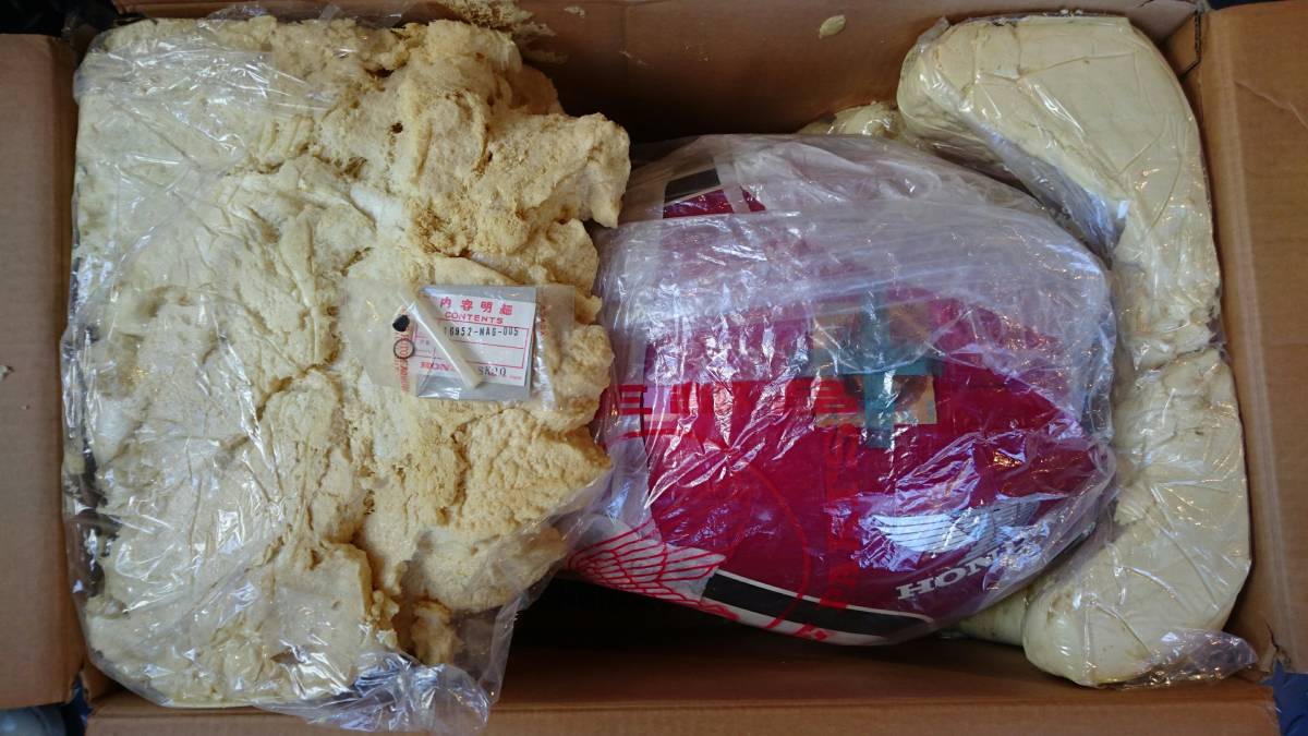 CBX400F 純正 オリジナルタンク 未使用 赤白_1