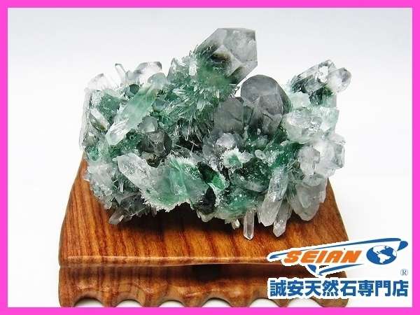  誠安 緑水晶 グリーンクォーツ クラスター T802-1343(原石)｜売買されたオークション情報、yahooの商品情報をアーカイブ公開 - オークファン 原石
