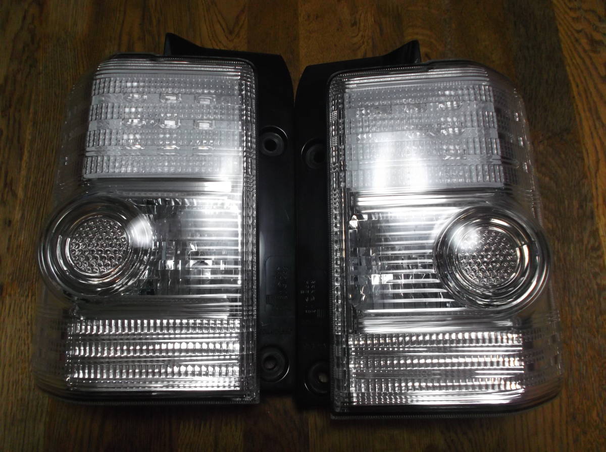 L575S ダイハツ 後期 L585S 純正 LED ムーヴ コンテカスタム