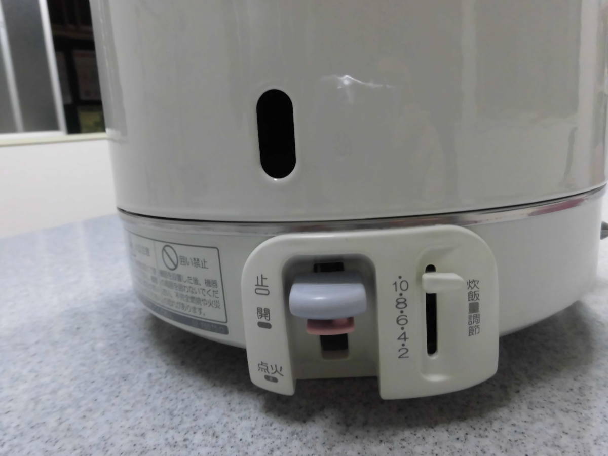 琉【新品未使用】 パロマ ガス 炊飯器 PR-200DF プロパンガス 未使用】パロマ ガス炊飯器 PR－200DF－1 (LPガス）☆箱ナシ