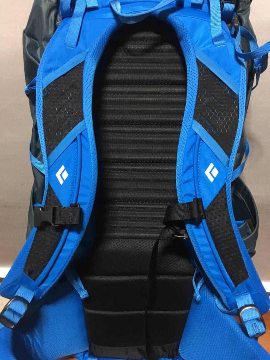 セール価格 新品 Black Diamond Element 45 L Moroccan Blue ブラックダイヤモンド エレメント バックパック モロッカン ブルー BD01