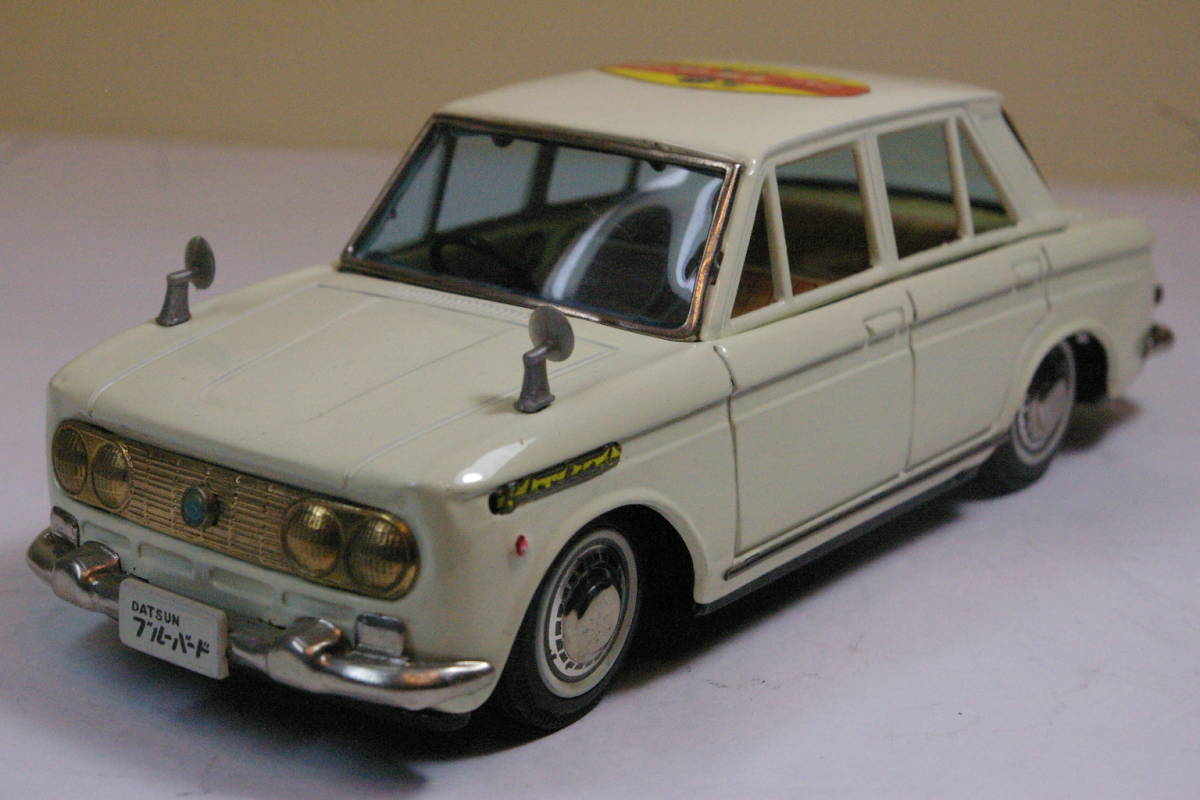 バンダイ　ダットサンブルーバード４１０　美品_1