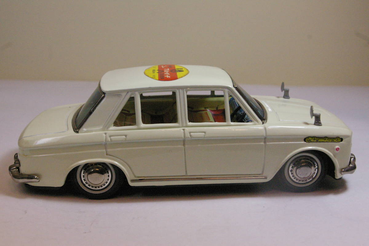 バンダイ　ダットサンブルーバード４１０　美品_3